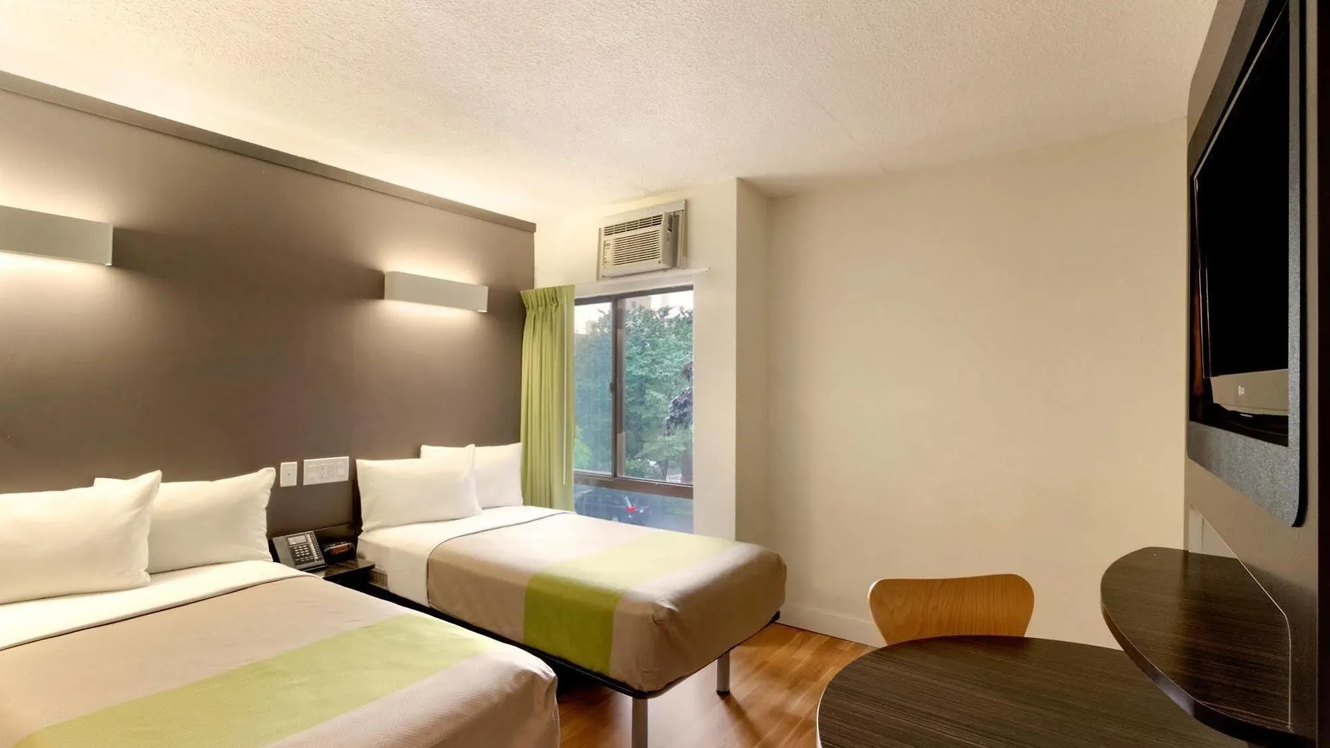 Studio 6 Downtown Toronto
