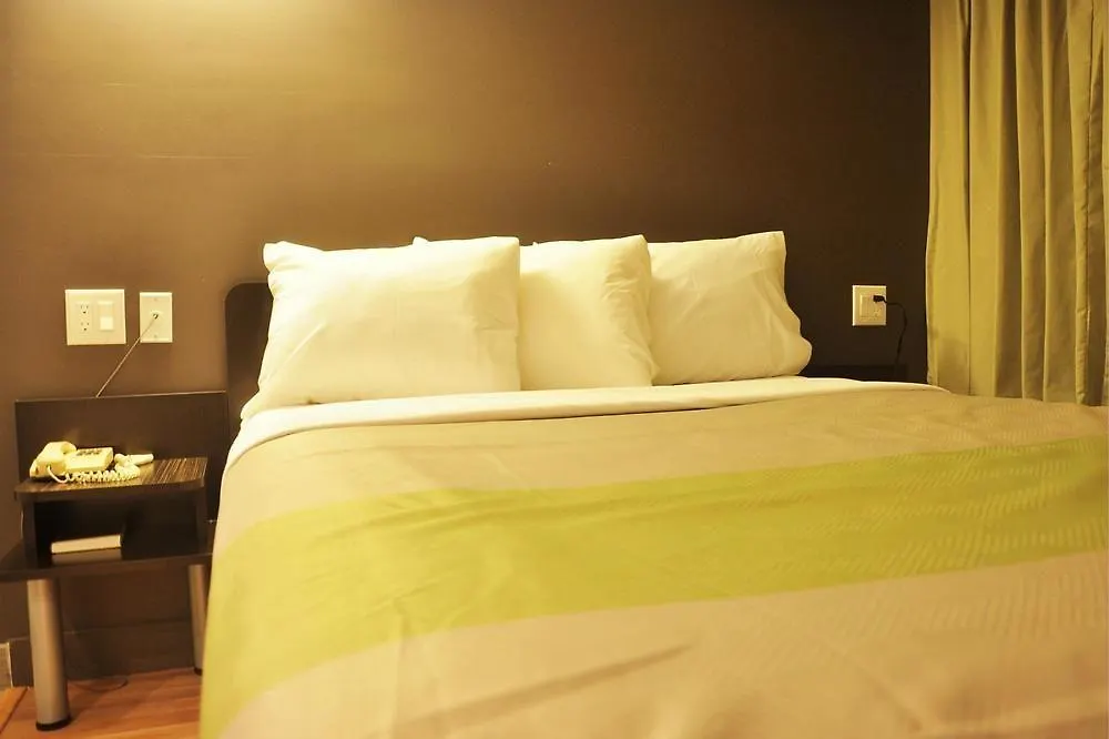 ** Lejlighedshotel Studio 6 Downtown Toronto Canada