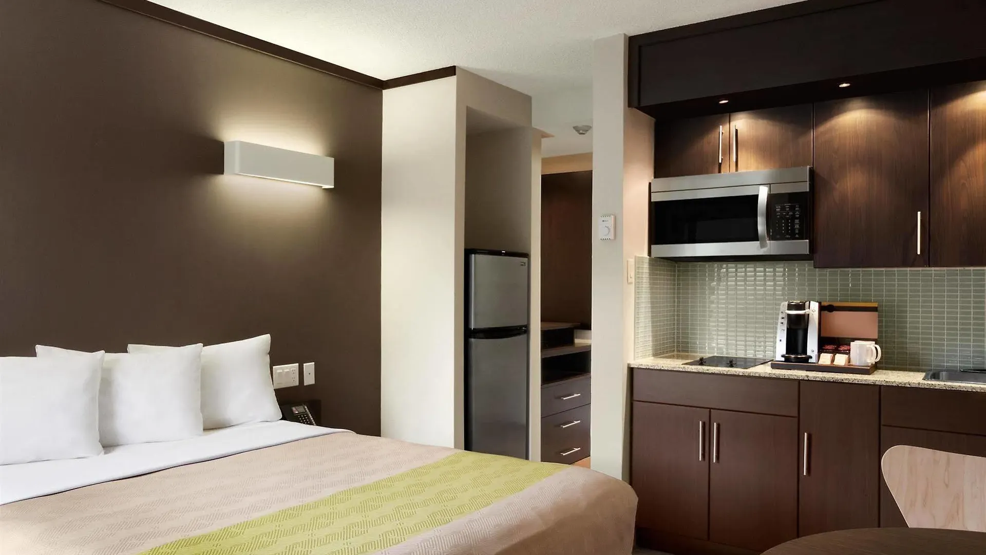 Studio 6 Downtown Toronto Lejlighedshotel