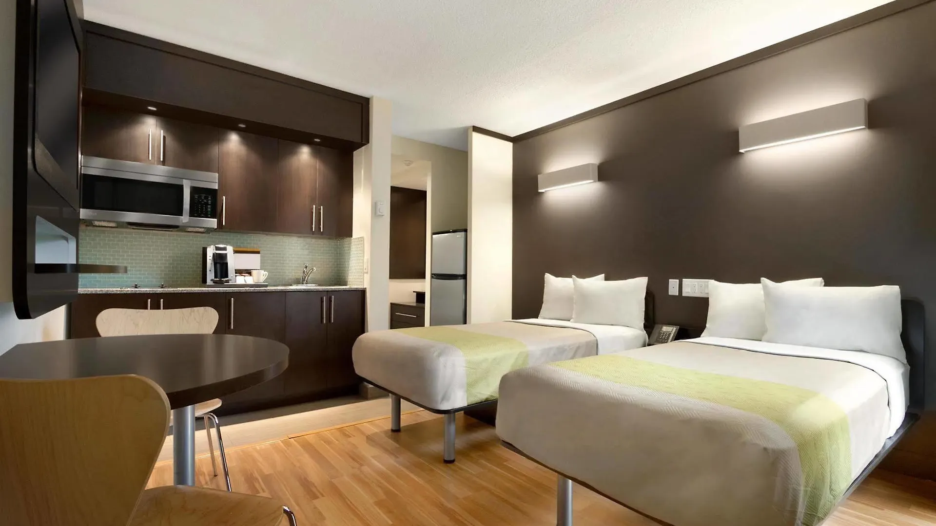 Studio 6 Downtown Toronto